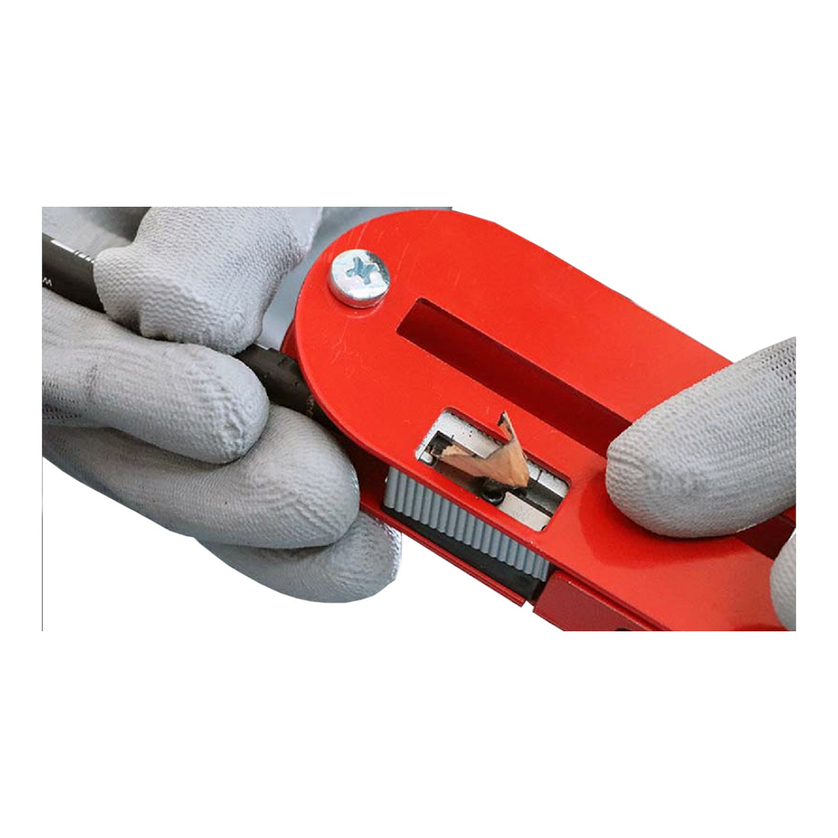 Line marker including charcoal pencil